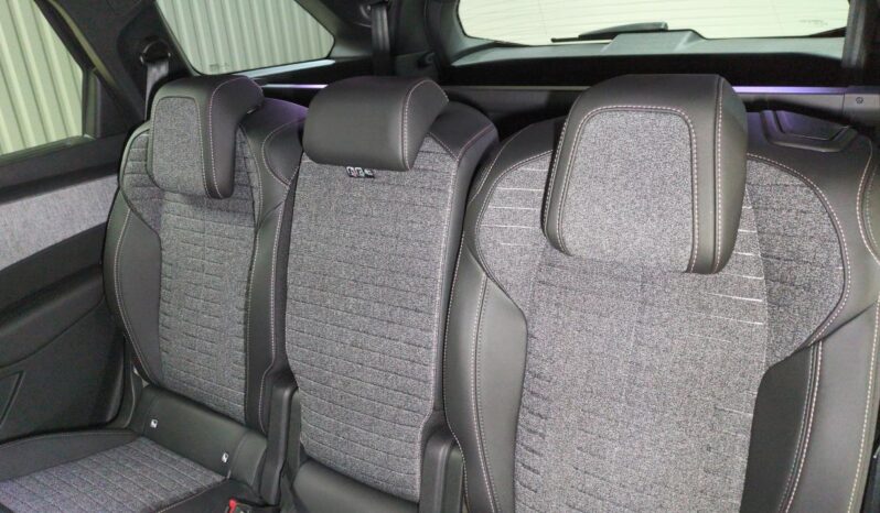 PEUGEOT 5008 HYBRID 145 BVA E-DCS6 7PL ALLURE SUREQUIPE complet