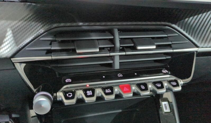 PEUGEOT 208 HYBRID 110 BVA E-DCS6 STYLE complet