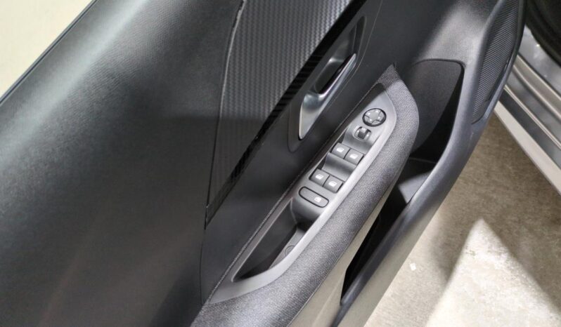 PEUGEOT 208 HYBRID 110 BVA E-DCS6 STYLE complet