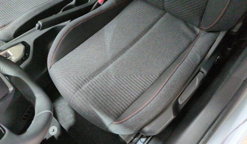 PEUGEOT 208 HYBRID 110 BVA E-DCS6 STYLE complet