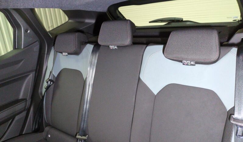 DACIA DUSTER HYBRID-G 150 BVA 4X4 EXTREME SUREQUIPE complet
