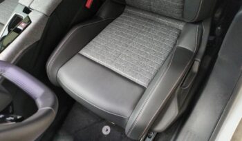 PEUGEOT 3008 HYBRID 145 BVA E-DCS6 ALLURE + JANTES 19 + NAVI complet
