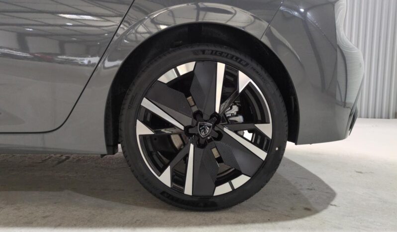 PEUGEOT 308 NOUVELLE HYBRID 145 BVA E-DCS6 GT + CAMERA 360 complet