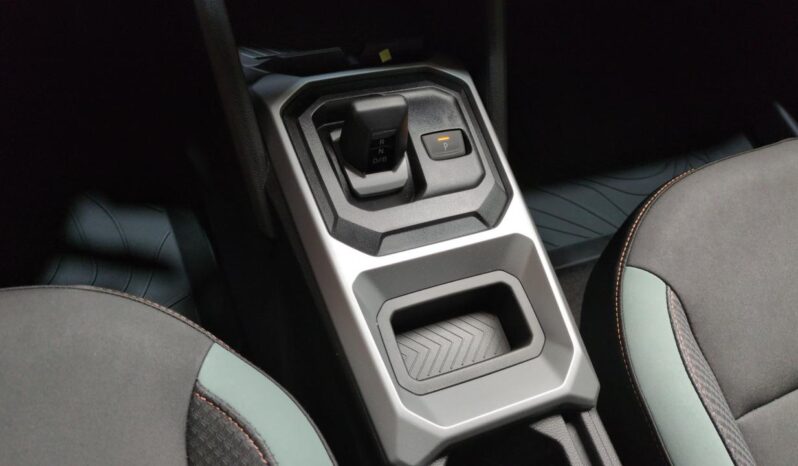 DACIA DUSTER HYBRID 155 BVA 4X2 EXTREME SUREQUIPE complet