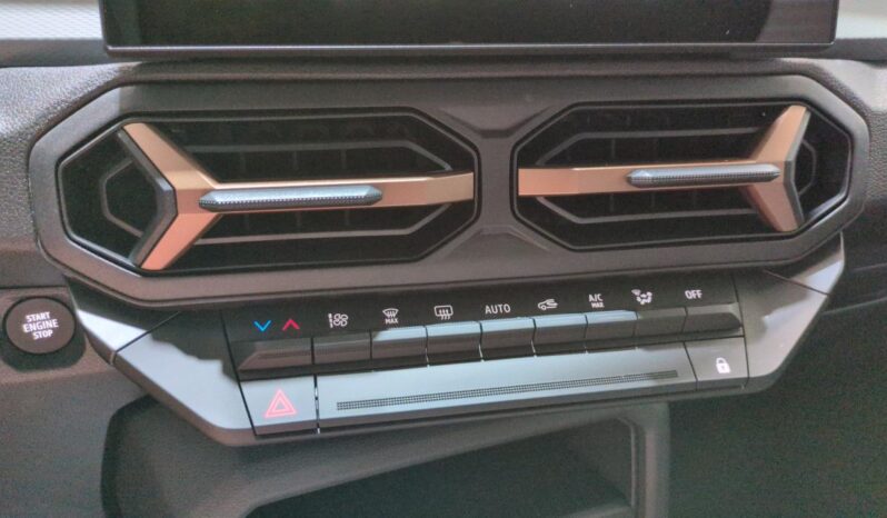 DACIA DUSTER HYBRID 155 BVA 4X2 EXTREME SUREQUIPE complet