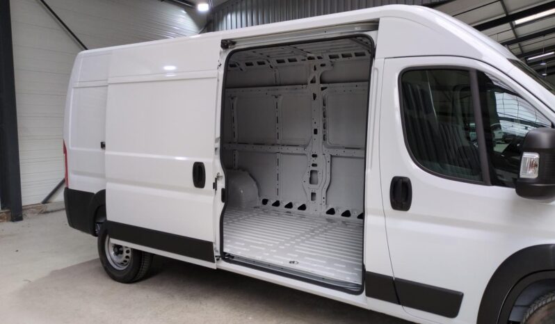 PEUGEOT BOXER FOURGON 3.5 T L3H2 140 S&S BVA8 + PACK TECHNO PREMIUM + CAMERA DE RECUL complet