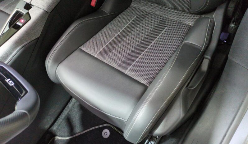 PEUGEOT 5008 HYBRID 145 CH BVA E-DCS6 7PL GT complet