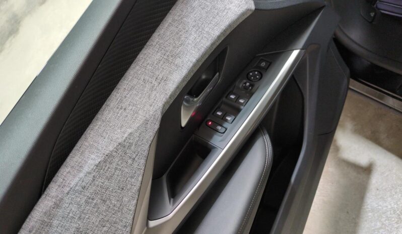 PEUGEOT 3008 HYBRID 145 BVA E-DCS6 ALLURE + JANTES 19 + NAVI complet