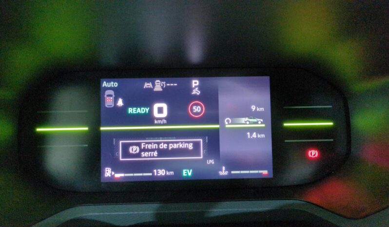 DACIA DUSTER HYBRID-G 150 BVA 4X4 EXTREME SUREQUIPE complet