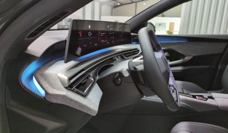 PEUGEOT 5008 HYBRID 145 CH BVA E-DCS6 7PL GT complet