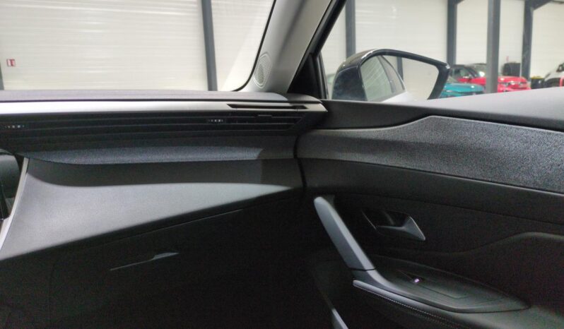 PEUGEOT 308 HYBRID 145 BVA E-DCS6 ALLURE + PACK ACCESS + PACK VISION 360 complet