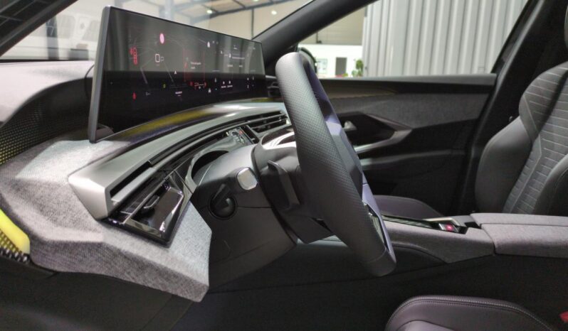 PEUGEOT 3008 HYBRID 145 BVA E-DCS6 GT SUREQUIPE (FOCAL, VISION 360, TOIT PANO) complet