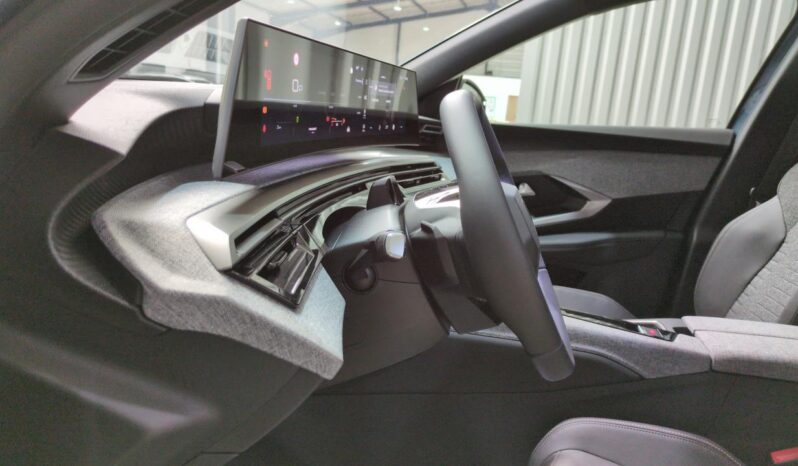 PEUGEOT 5008 HYBRID 145 BVA E-DCS6 7PL ALLURE SUREQUIPE complet
