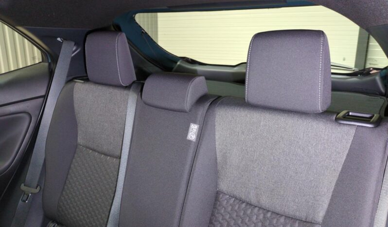 TOYOTA YARIS CROSS HYBRIDE 130H 2WD BVA DESIGN SUREQUIPE (RADARS AV-AR, SIÈGES CHAUFFANTS, ANGLES MORTS) complet