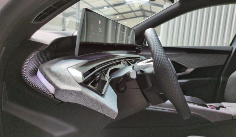 PEUGEOT 5008 HYBRID 145 BVA E-DCS6 7PL GT + PACK VISION 360 & DRIVE ASSIST PLUS complet