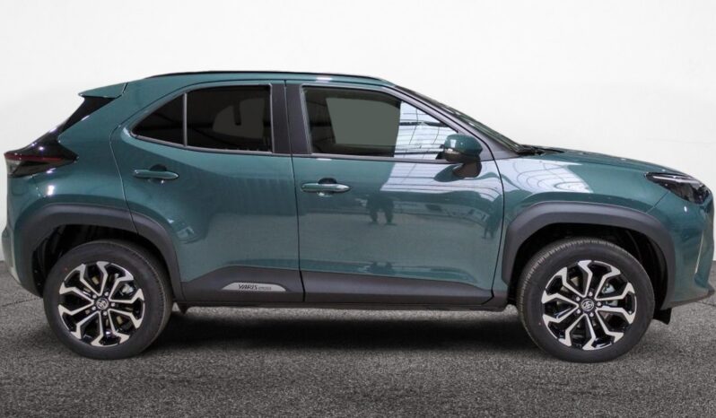 TOYOTA YARIS CROSS HYBRIDE 130H 2WD BVA DESIGN SUREQUIPE (RADARS AV-AR, SIÈGES CHAUFFANTS, ANGLES MORTS) complet
